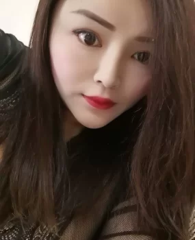 可以颜射的性价比少妇