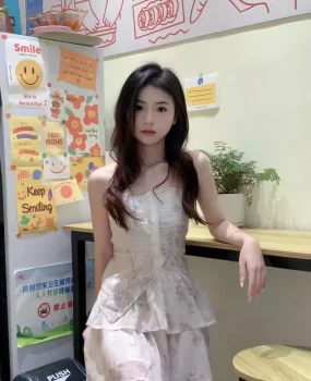 郑州娇小爆乳萝莉巨臀平拍