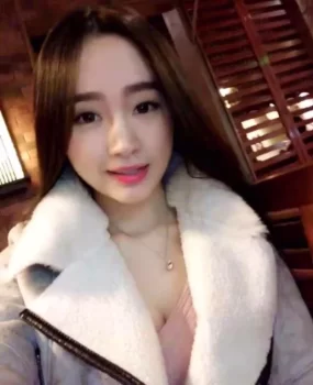 誉峰3号楼漂亮妹子