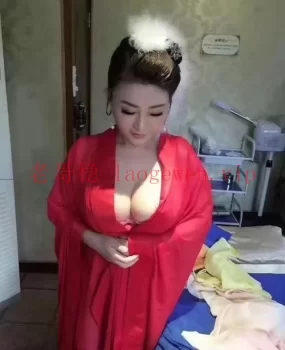 南京鼓楼E胸三点粉美女